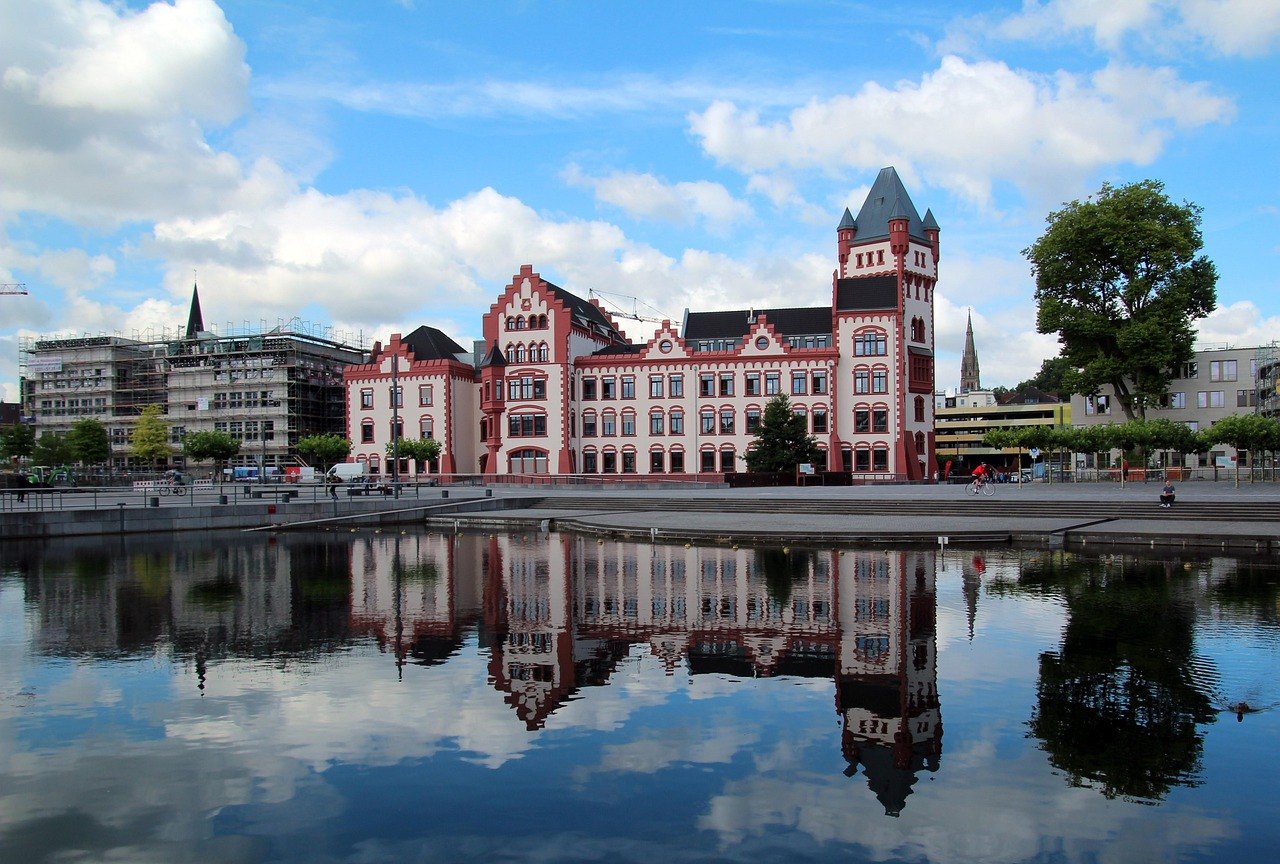 Phoenixsee Dortmund, Hörder Burg